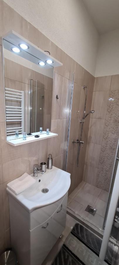 Rozsa Apartmanhaz Aparthotel Szeged Luaran gambar