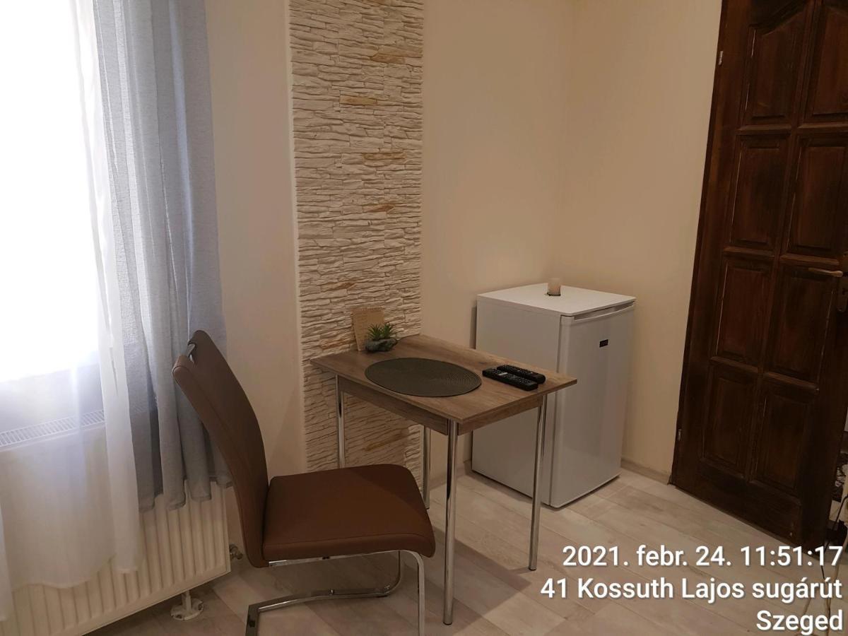 Rozsa Apartmanhaz Aparthotel Szeged Luaran gambar