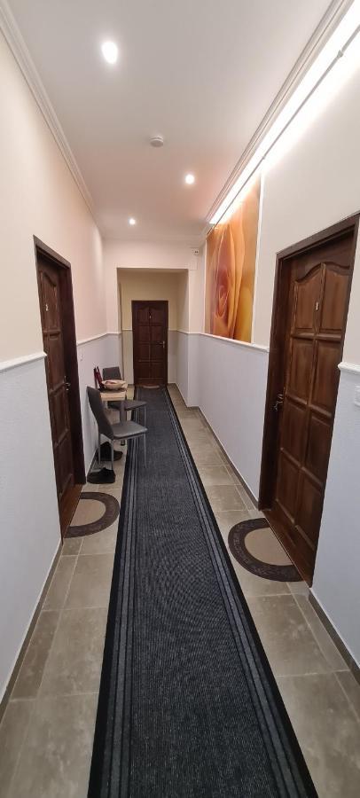 Rozsa Apartmanhaz Aparthotel Szeged Luaran gambar