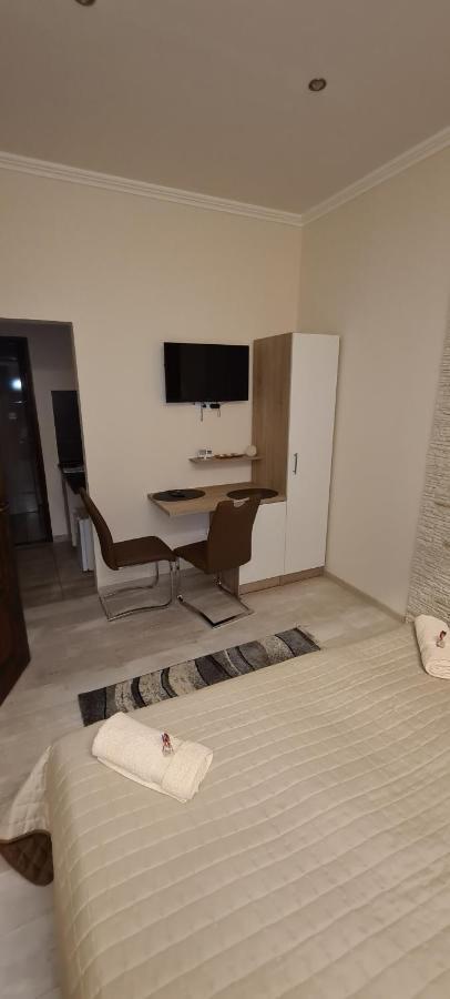 Rozsa Apartmanhaz Aparthotel Szeged Luaran gambar