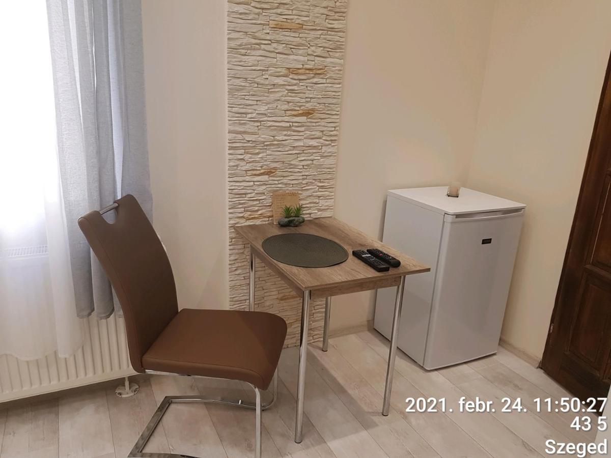 Rozsa Apartmanhaz Aparthotel Szeged Luaran gambar